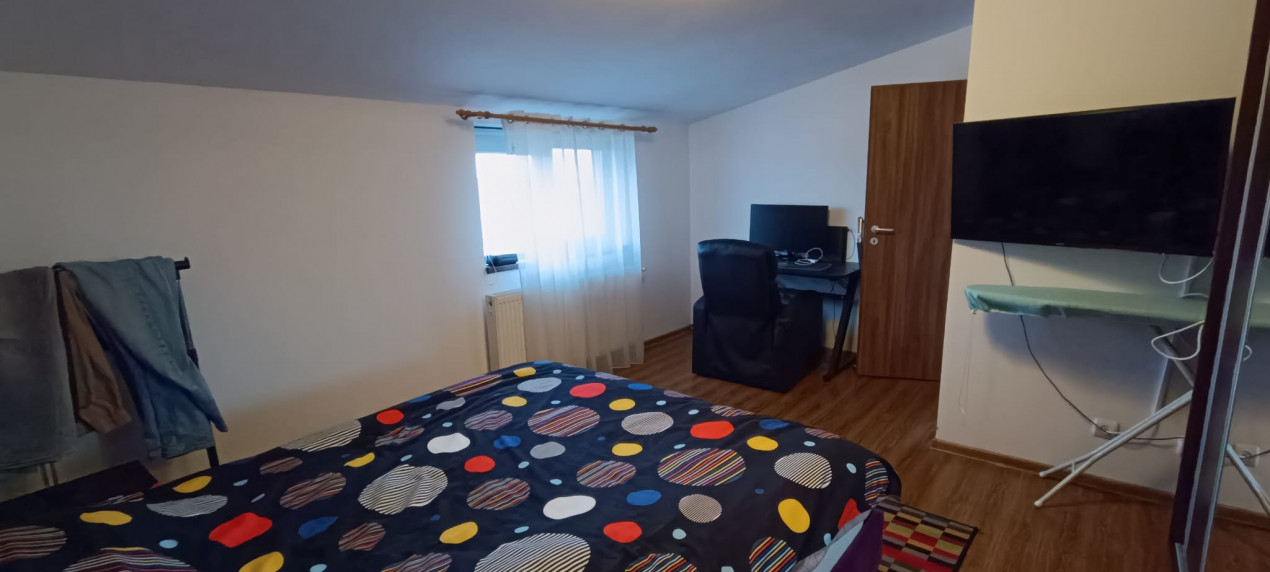 Se vinde apart.  cu 3 cam. 108 mp + 2 bai  DECOMANDAT si pe 2 nivele !