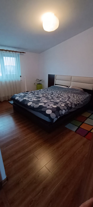 Se vinde apart.  cu 3 cam. 108 mp + 2 bai  DECOMANDAT si pe 2 nivele !
