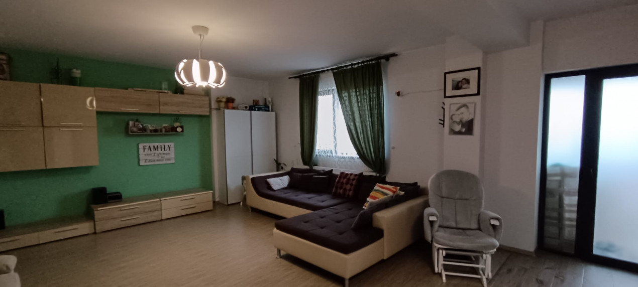 Se vinde apart.  cu 3 cam. 108 mp + 2 bai  DECOMANDAT si pe 2 nivele !