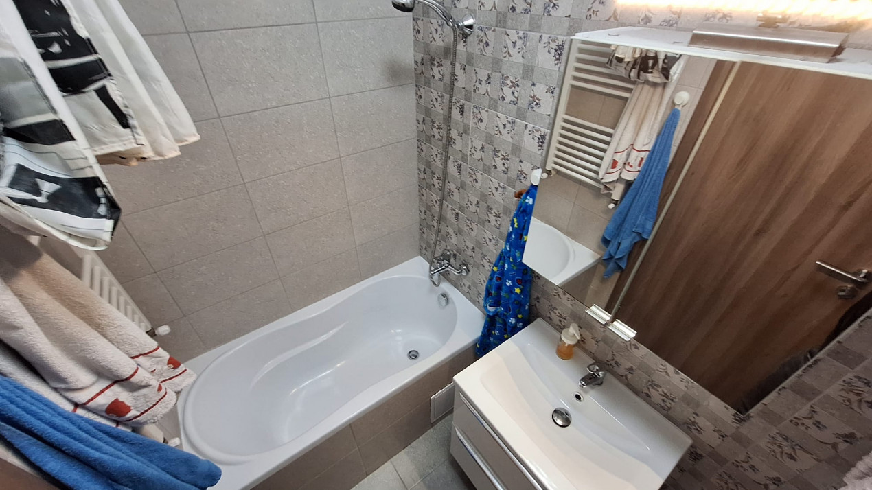Apartament 3 camere decomandat Berceni Grand Arena Postalionului nr. 30 Brown